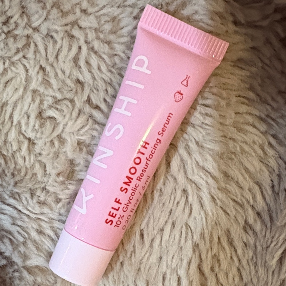 Kinship Self Smooth Glycolic Resurfacing Serum - Soft Pink